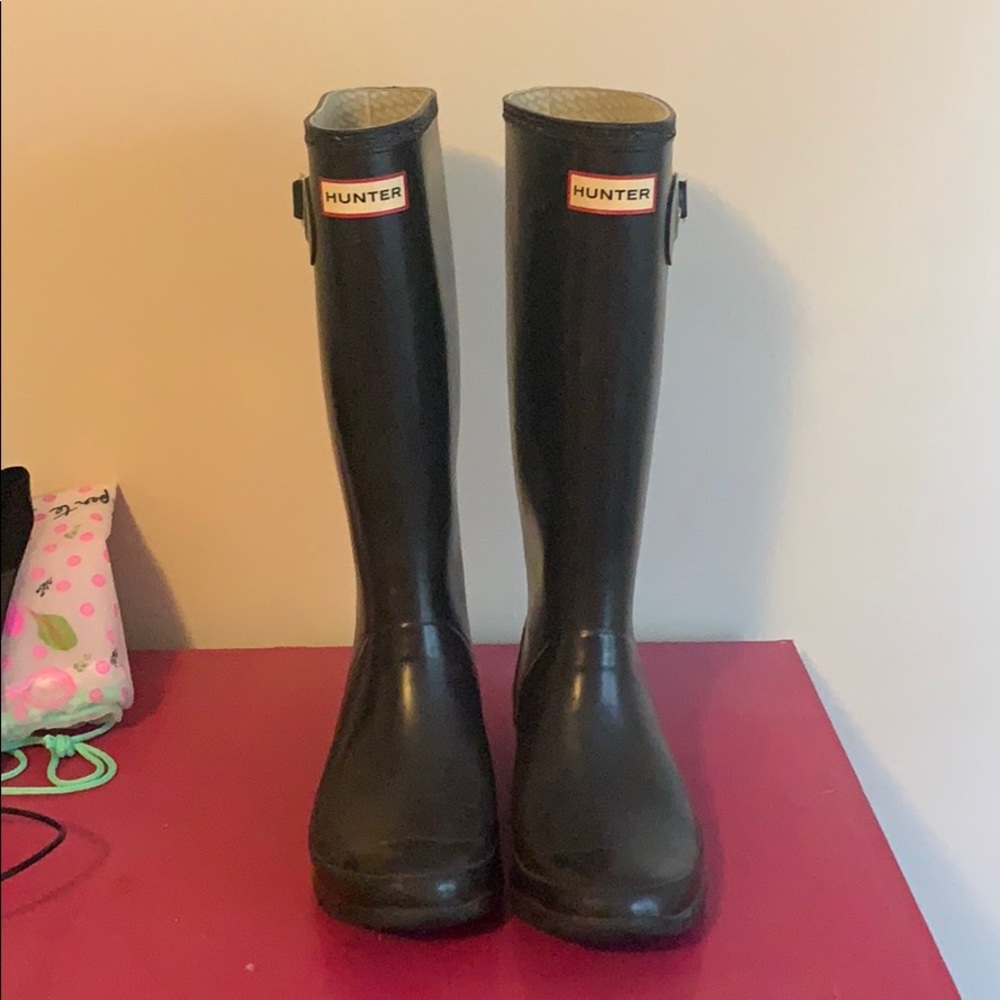 Black “Huntress” Hunter Boots